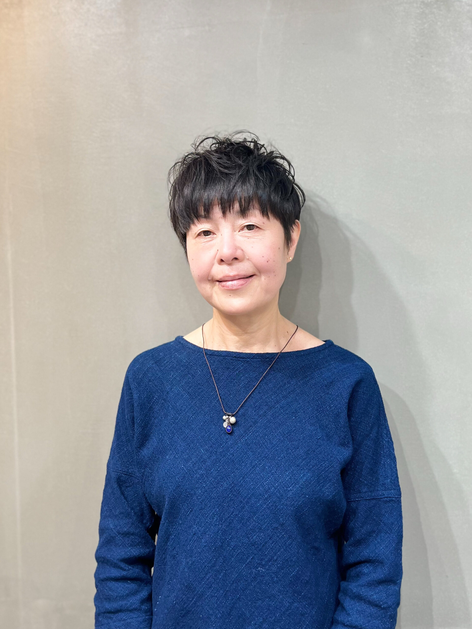 大人女性のショートヘア スタイル写真